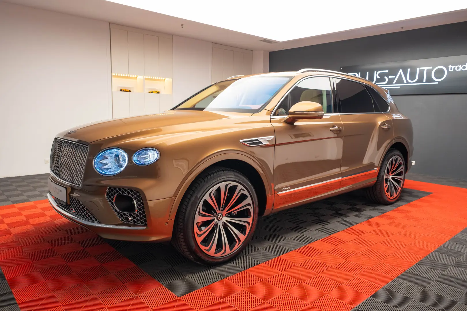 2024 Bentley Bentayga Azure V8