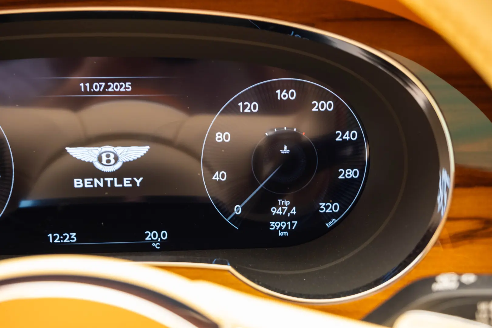 2024 Bentley Bentayga Azure V8