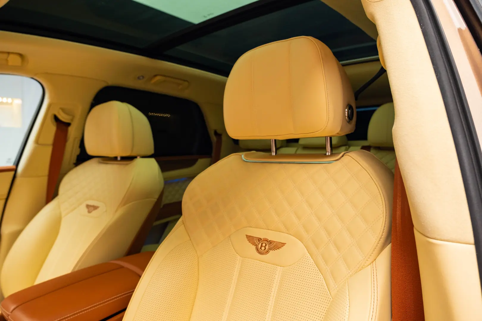 2024 Bentley Bentayga Azure V8