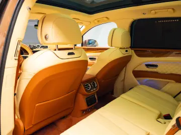 2024 Bentley Bentayga Azure V8