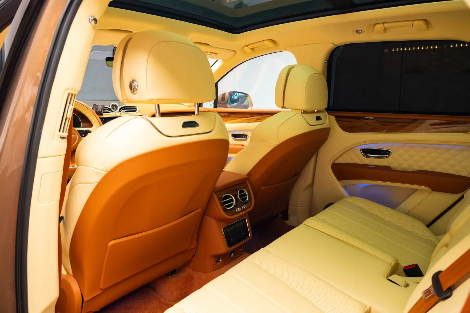2024 Bentley Bentayga Azure V8