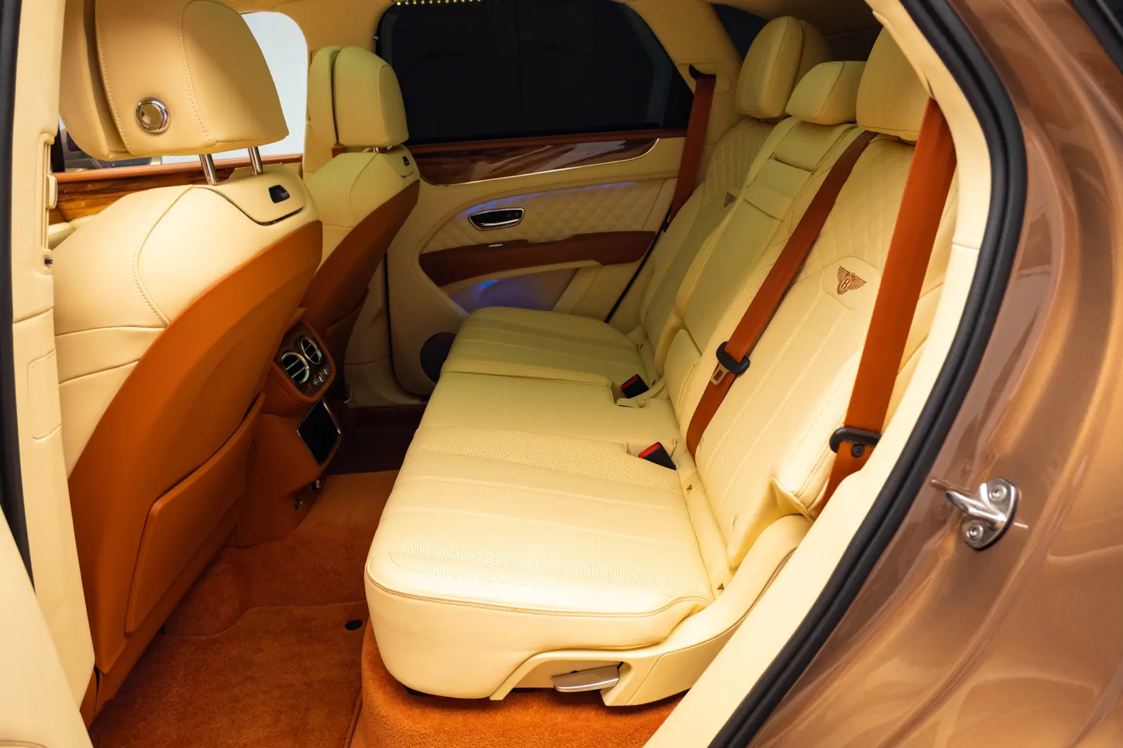 2024 Bentley Bentayga Azure V8