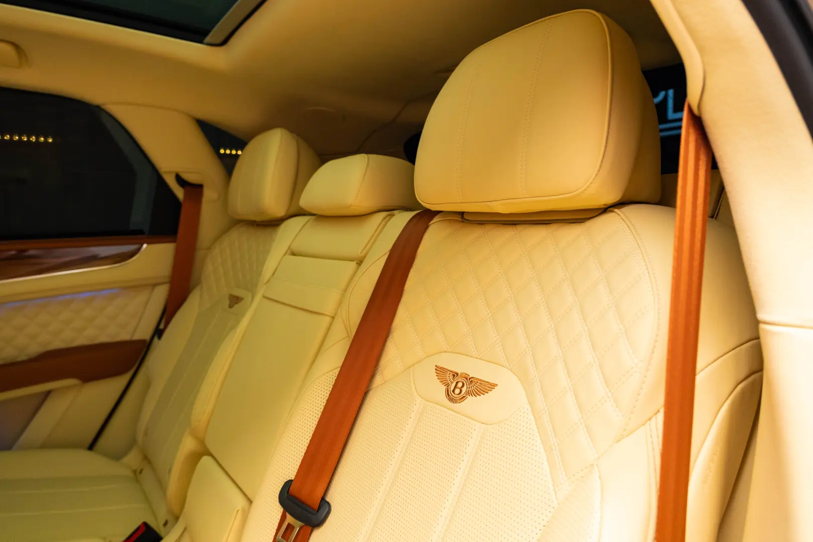 2024 Bentley Bentayga Azure V8