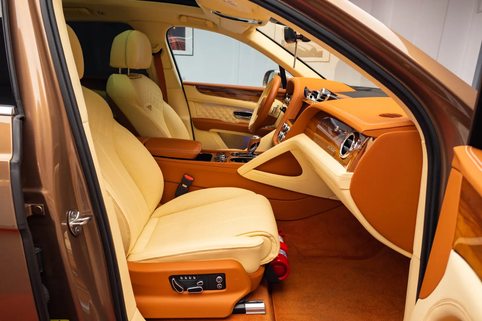 2024 Bentley Bentayga Azure V8