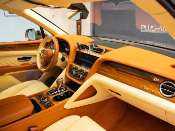 2024 Bentley Bentayga Azure V8