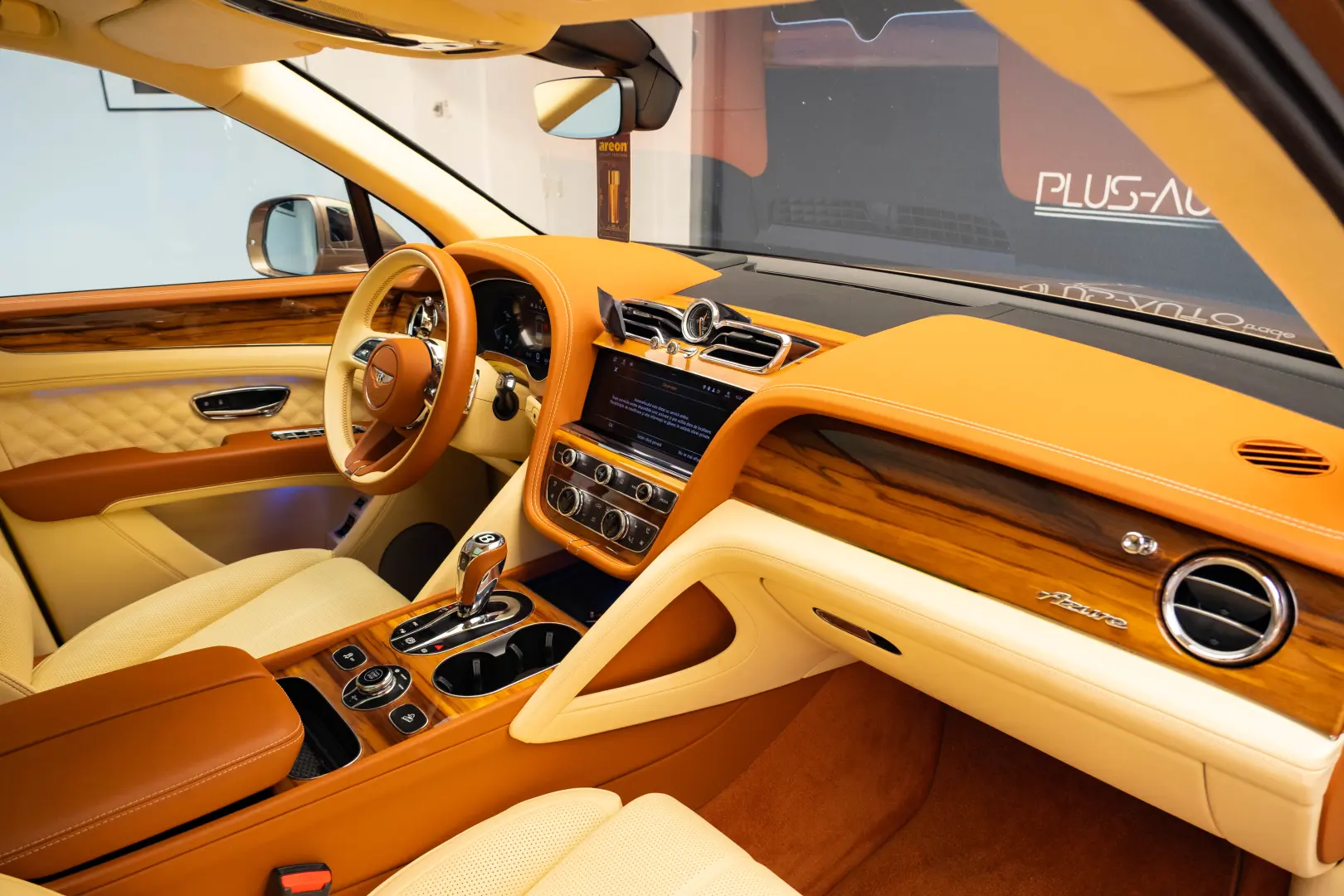 2024 Bentley Bentayga Azure V8