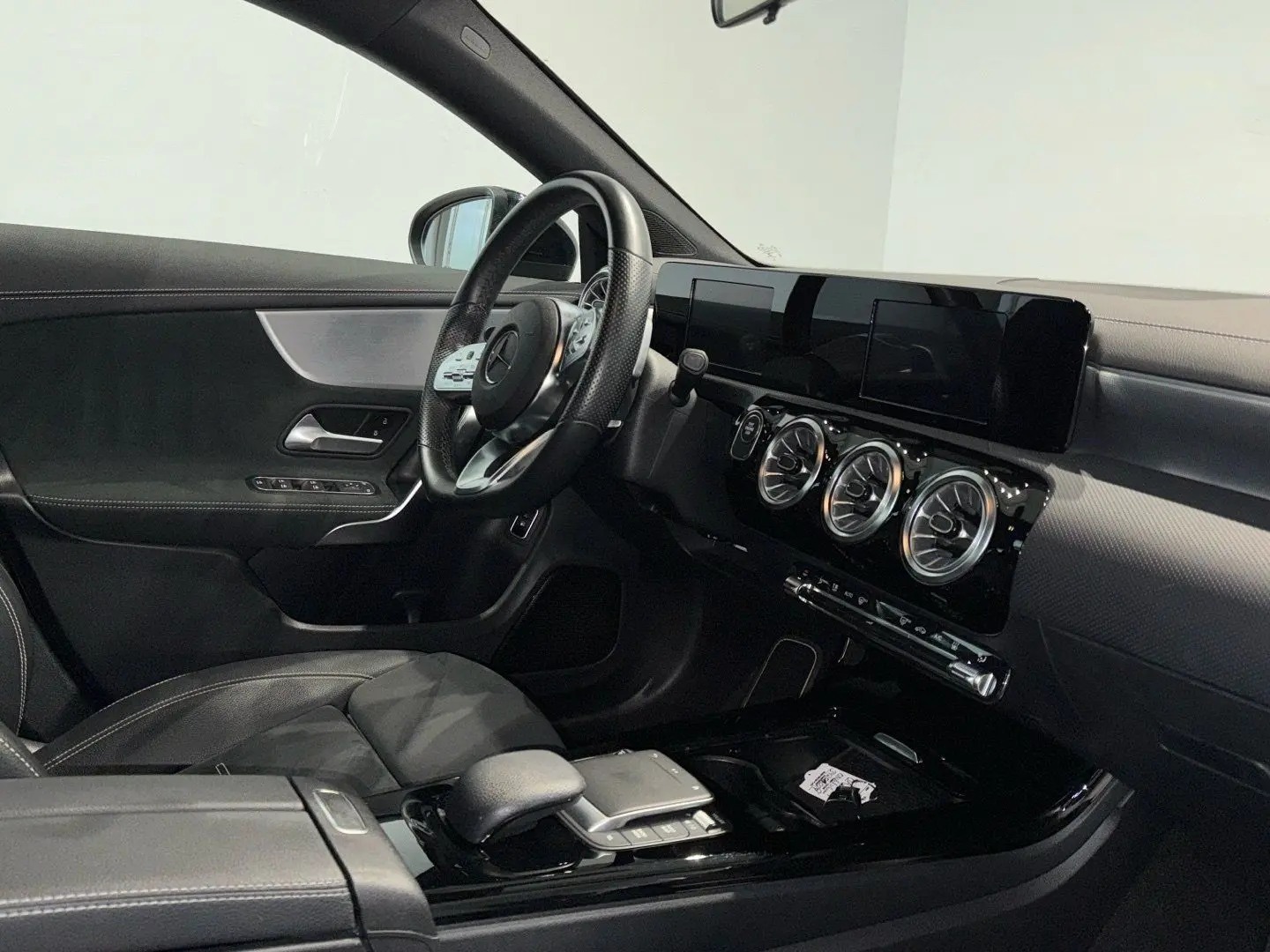 MERCEDES BENZ CLA250e AMG Night Kamera LEASING