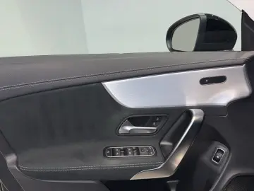 MERCEDES BENZ CLA250e AMG Night Kamera LEASING