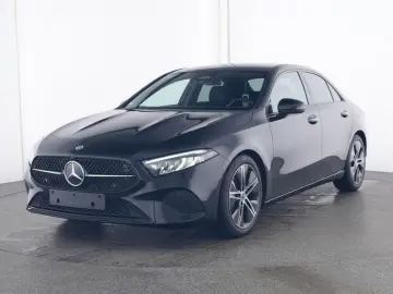MERCEDES BENZ A180 Limousine Progressive Night LEASING