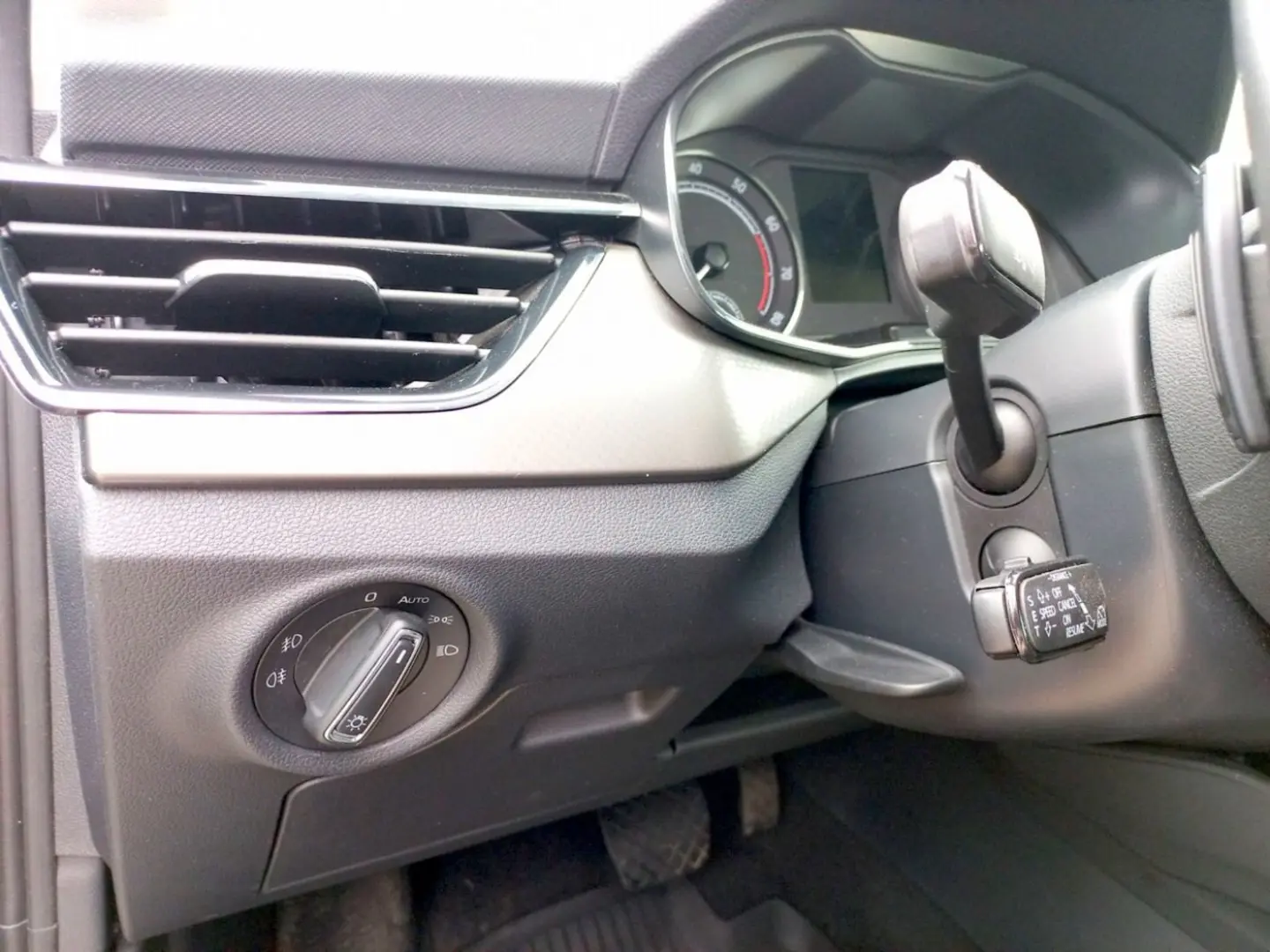 SKODA Kamiq 1.5 TSI Clever DSG Kam. ACC LEASING