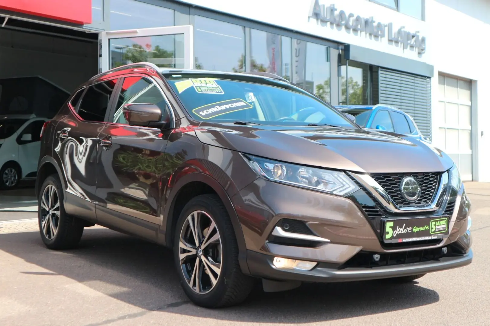 NISSAN Qashqai 1.3 DIG-T DCT Navi Pano LEASING
