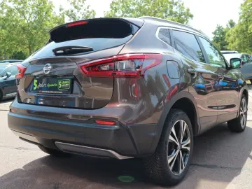 NISSAN Qashqai 1.3 DIG-T DCT Navi Pano LEASING