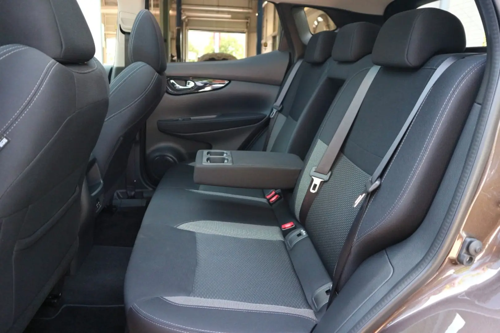 NISSAN Qashqai 1.3 DIG-T DCT Navi Pano LEASING