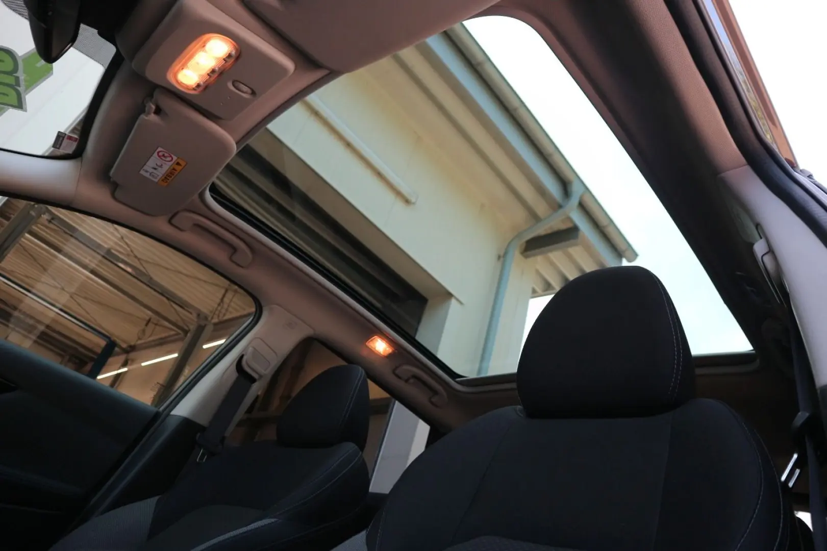 NISSAN Qashqai 1.3 DIG-T DCT Navi Pano LEASING