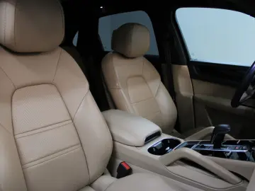 PORSCHE Cayenne 3.0 V6 ACC°Pano°LED°LEASING