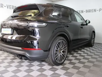 PORSCHE Cayenne 3.0 V6 ACC°Pano°LED°LEASING