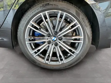 BMW 330e Limousine M Sport Navi Harman/K Head-Up LEASING