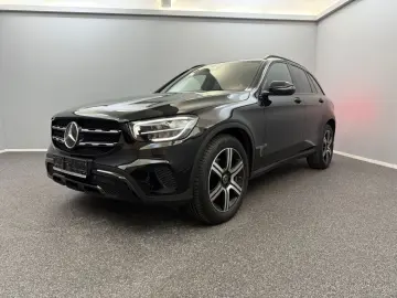 MERCEDES BENZ GLC 200d 4M Night PANO DISTR  LEASING