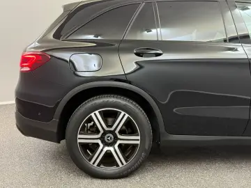 MERCEDES BENZ GLC 200d 4M Night*PANO*DISTR+*LEASING