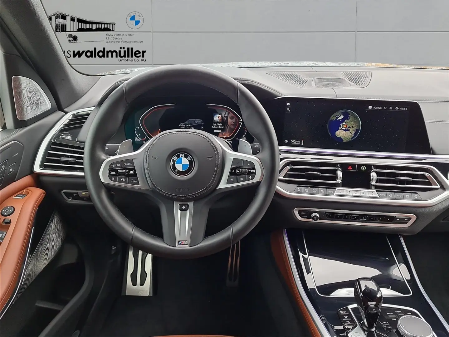 BMW X5 xDrive40d M Sportpaket TV B&W LEASING