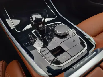 BMW X5 xDrive40d M Sportpaket TV B&W LEASING