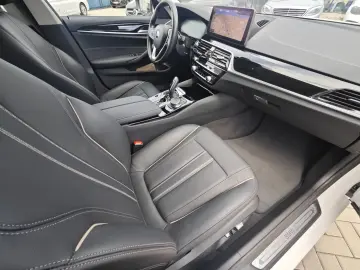 BMW 545 e xDrive HUD ACC Leder LEASING