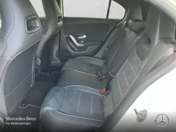 MERCEDES BENZ A250 e AMG/Night/LED/CarPlay/LEASING