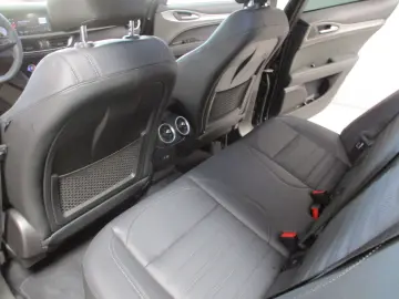 ALFA ROMEO Stelvio Veloce Q4 LEASING