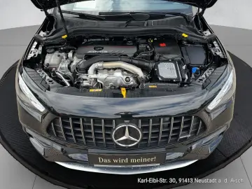 MERCEDES BENZ GLA 35 AMG 4M+PANO+MBEAM+360°+LEASING