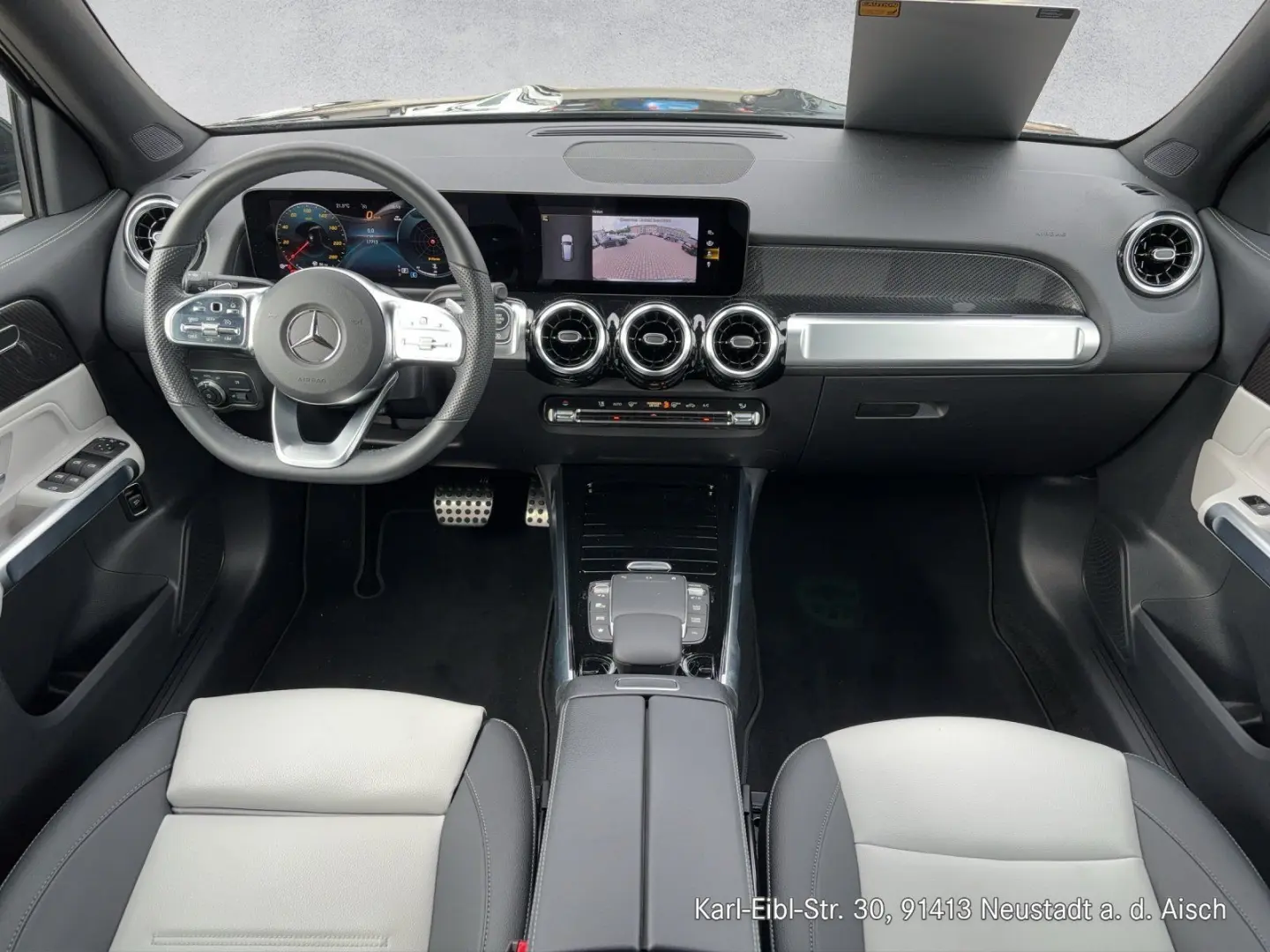 MERCEDES BENZ GLB 250 AMG+LED+LEASING