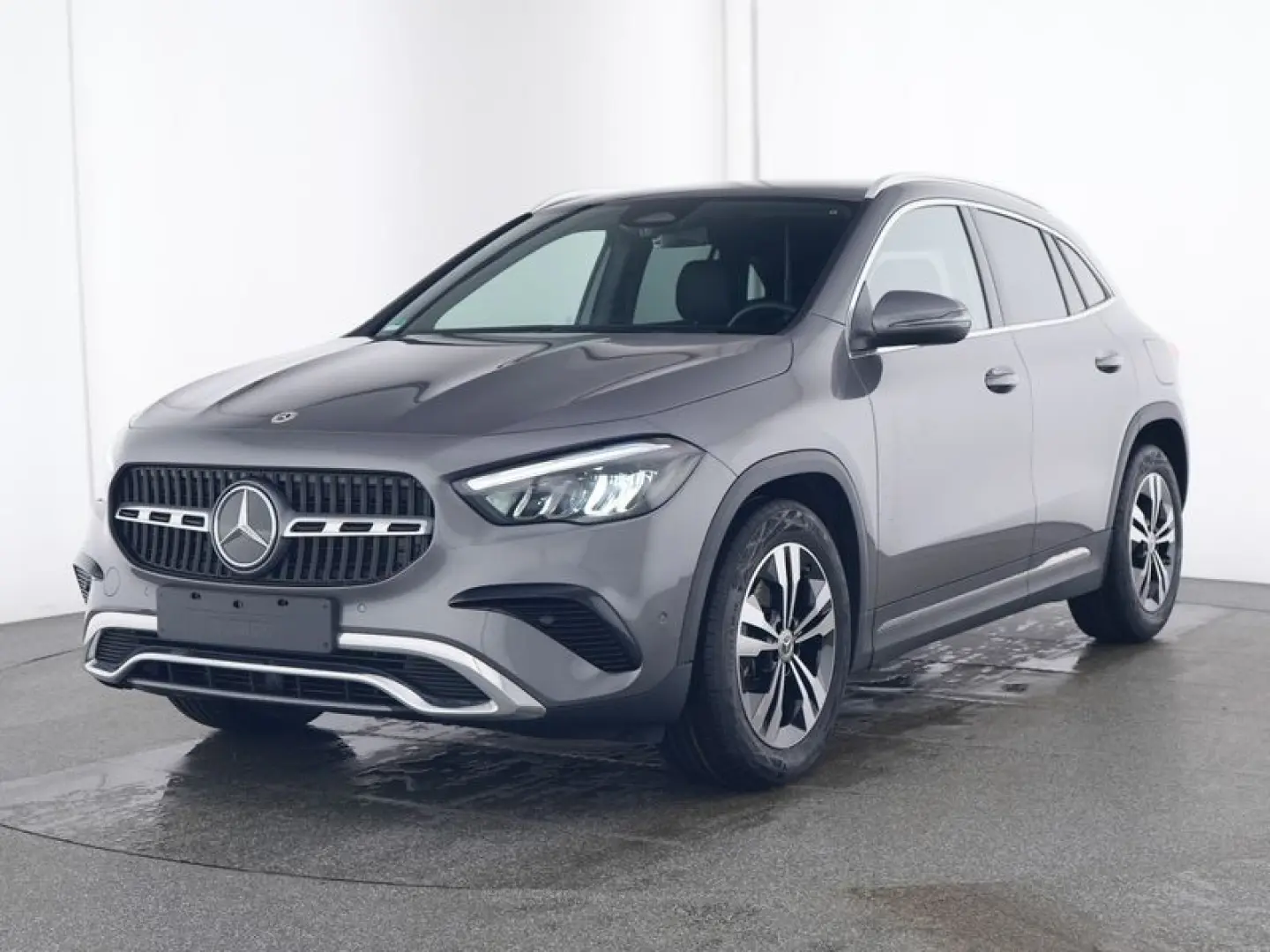 MERCDES BENZ GLA 180 PROGRESSIVE +KAMERA+LED+LEASING