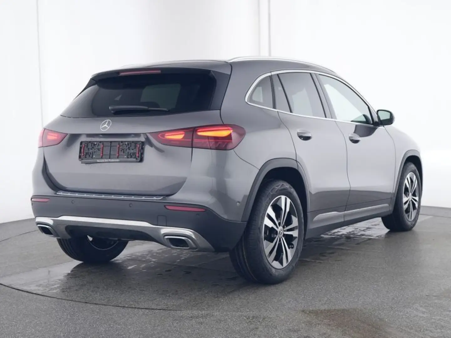 MERCDES BENZ GLA 180 PROGRESSIVE +KAMERA+LED+LEASING