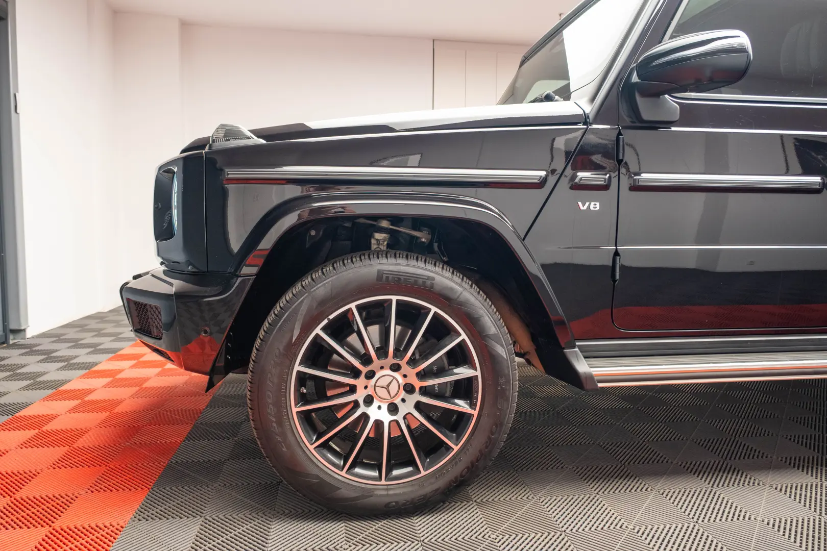 Mercedes Benz G500