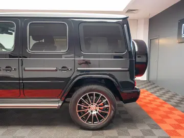 Mercedes Benz G500