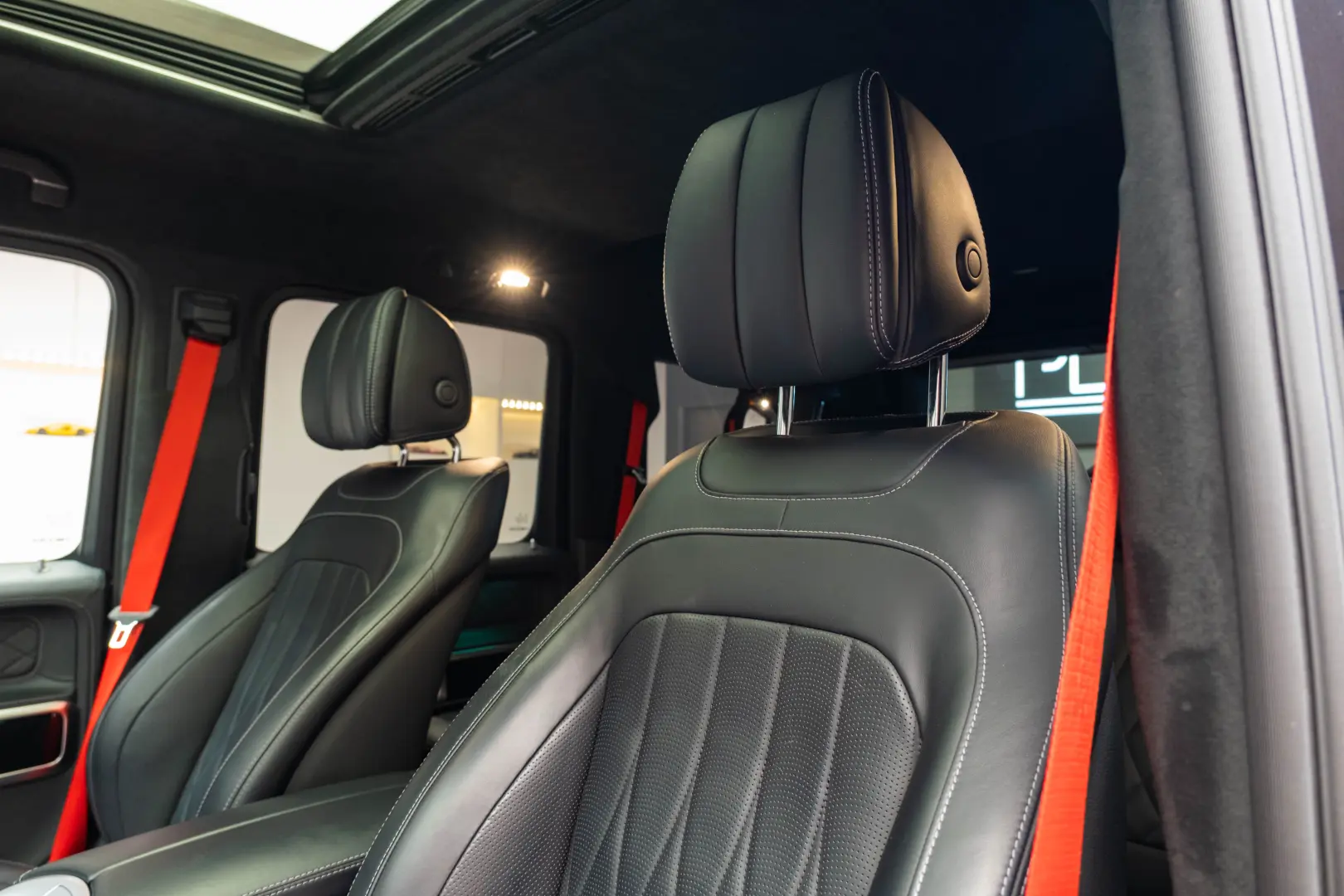 Mercedes Benz G500