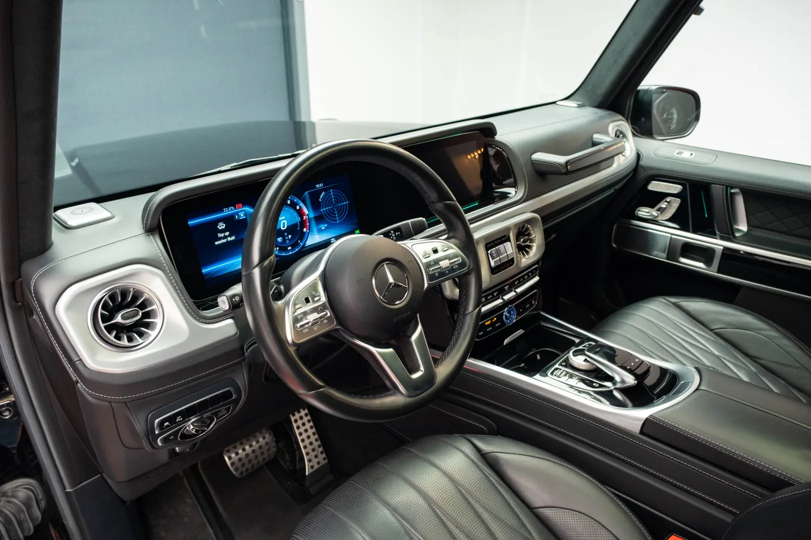 Mercedes Benz G500