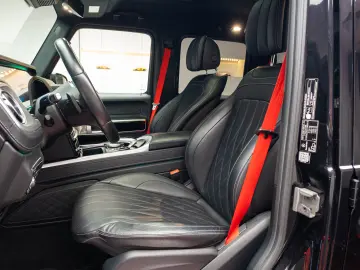 Mercedes Benz G500