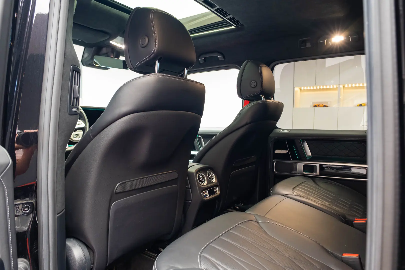 Mercedes Benz G500