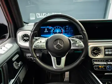 Mercedes Benz G500