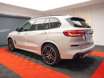 BMW X5 xDrive45e