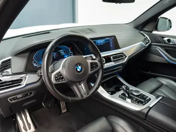 BMW X5 xDrive45e