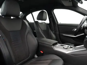 320d xDrive M Sport*ShadowLine*Widescreen*Kamera