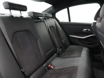 320d xDrive M Sport*ShadowLine*Widescreen*Kamera