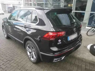 Tiguan 1.5 TSI DSG R-LINE*IQ.LIGHT*AHK*KAMERA*NA