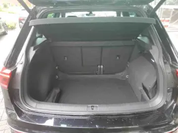Tiguan 1.5 TSI DSG R-LINE*IQ.LIGHT*AHK*KAMERA*NA