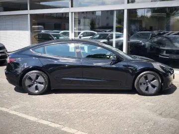 Model 3 RWD PANO+LED+NAVI+SHZ+KAMERA+ACC+WP