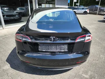 Model 3 RWD PANO+LED+NAVI+SHZ+KAMERA+ACC+WP