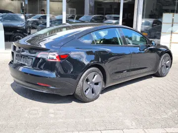 Model 3 RWD PANO+LED+NAVI+SHZ+KAMERA+ACC+WP