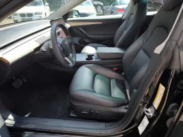 Model 3 RWD PANO+LED+NAVI+SHZ+KAMERA+ACC+WP