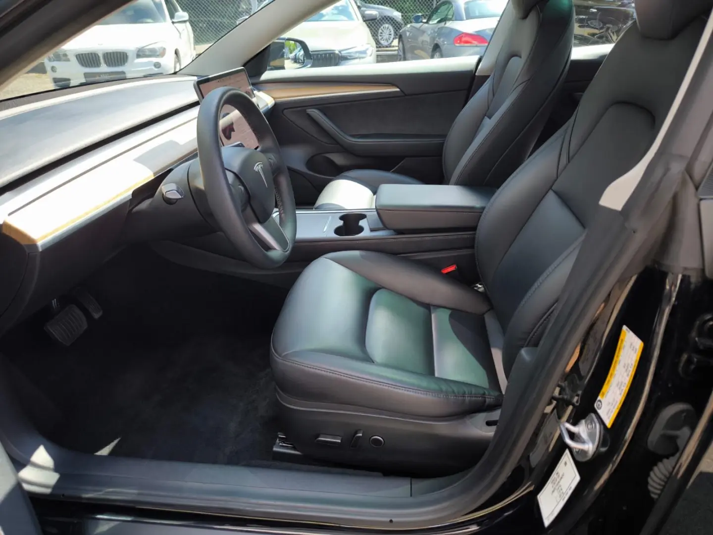 Model 3 RWD PANO+LED+NAVI+SHZ+KAMERA+ACC+WP